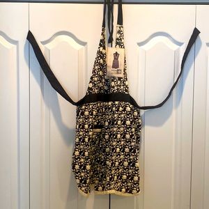 Envogue Apron sweet memories apron collection black and white with pocket.